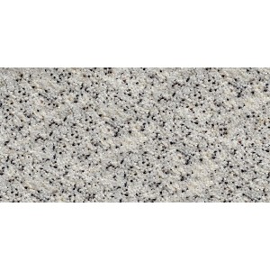 Nahaufnahme: Sakret Buntsteinputz, 2 mm Körnung, weiß-schwarz, für dekorative Oberflächen.