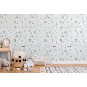 Vliestapete mit Tier-Motiven in Lila und Weiß für das Kinderzimmer.
