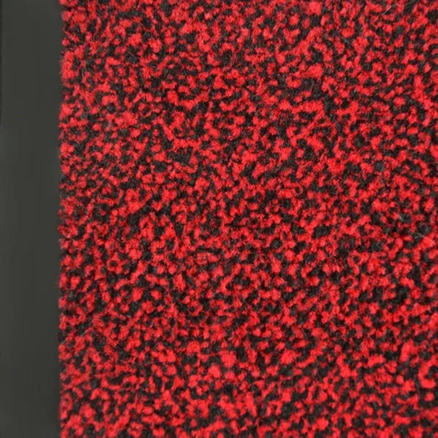 Detailansicht der roten Karat Schmutzfangmatte SKY, 90x150 cm. Fußmatte mit meliertem Flor.