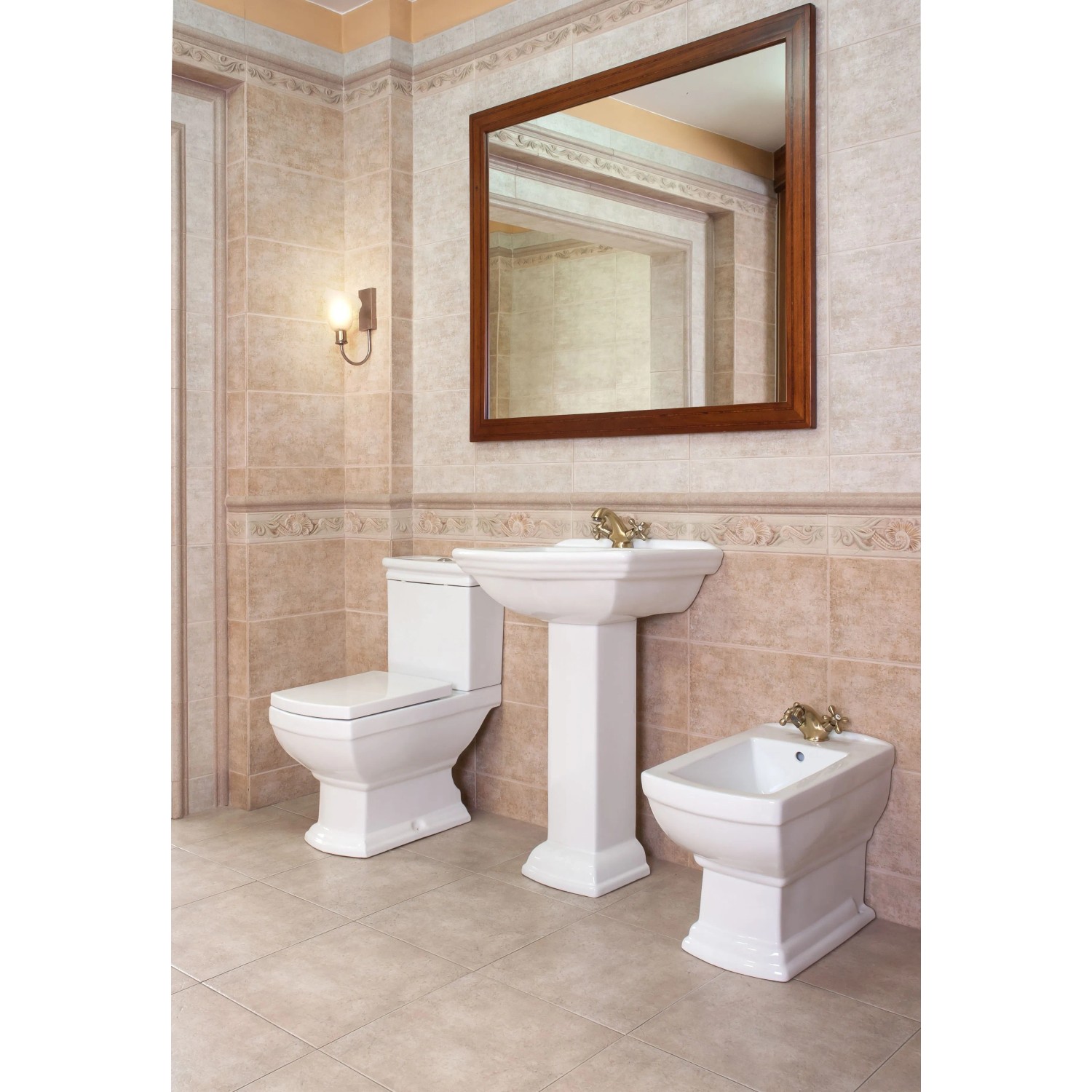 Kerra Nostalgie Standbidet Kleopatra 12, weiß glänzend, aus Keramik. Bodenstehendes Bidet im Bad.