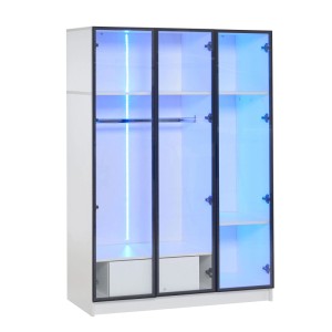 Weißer Kleiderschrank mit drei Glastüren, blauer LED Beleuchtung, Kleiderstange und Schublade. Perfekt für Schlafzimmer.