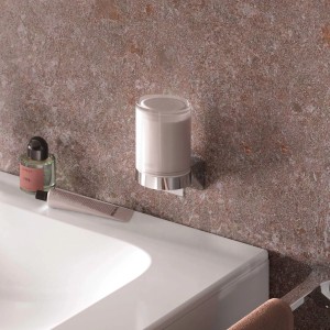 Keuco Rose Seifenspender Chrom/Weiß mit mattiertem Glas zur Wandmontage.