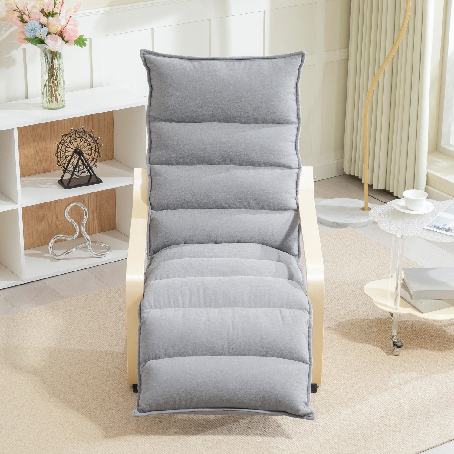 Hellgrauer HOMCOM Relaxsessel/Loungesessel mit Armlehne und Polsterung.