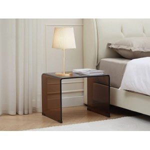 Nachttisch Suzana aus gebogenem braunem Glas, 50 cm, neben Bett. Modernes Design.