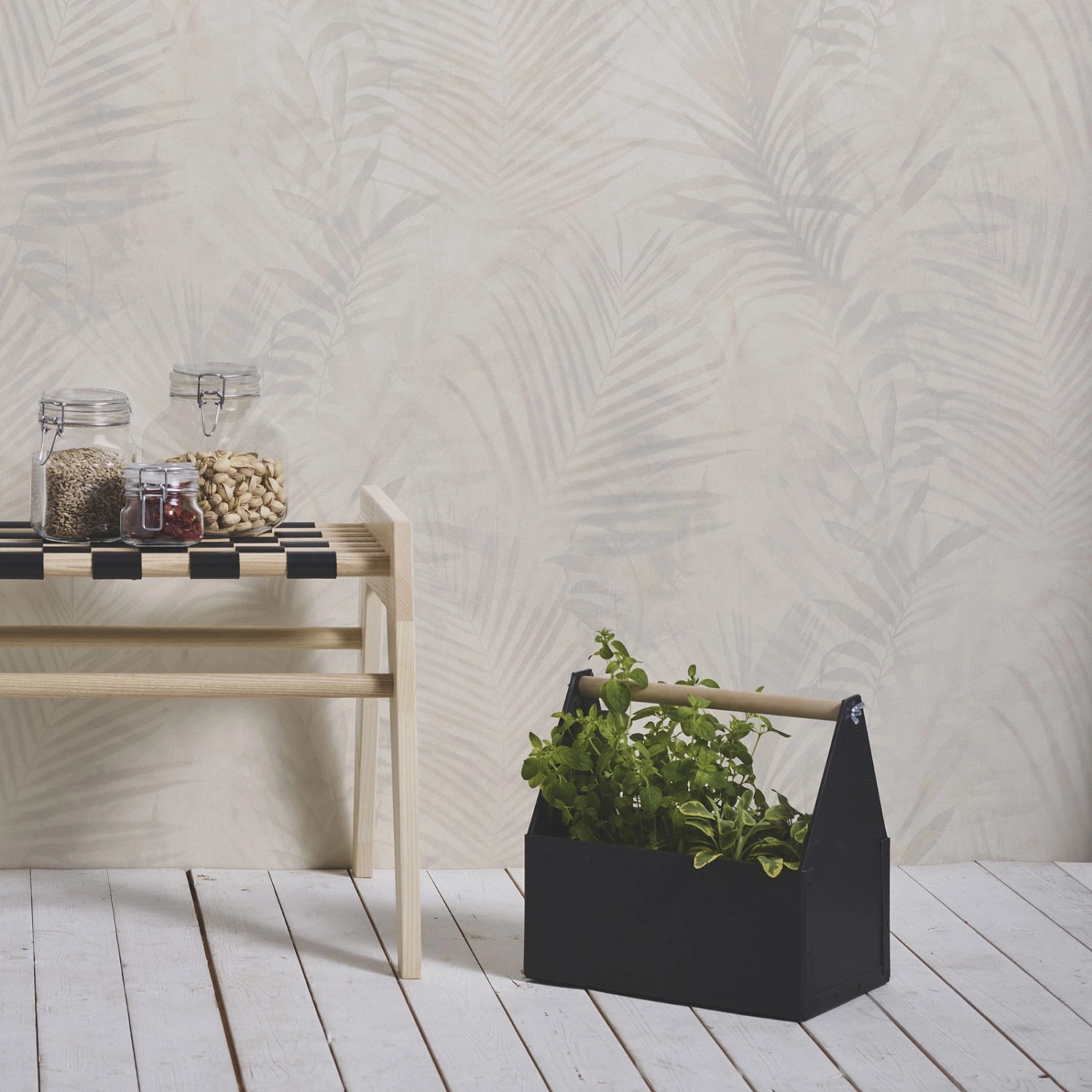 Beige Vliestapete mit Palmenblätter Design (Bricoflor Aquarell Tapete) für Schlafzimmer.