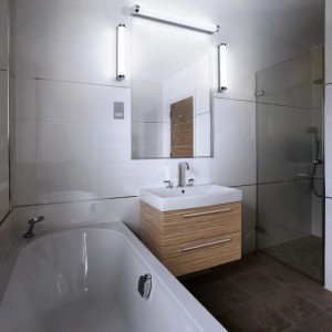 Osram Bad-Wandleuchte Orbis Tube 40 cm Chrom Click-CCT 9 W