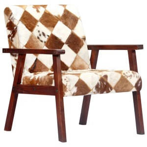 Weiß-brauner Sessel im Kuhfell-Design aus Ziegenleder mit Akazienholz-Gestell.