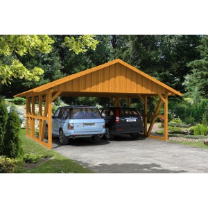 Skan Holz Carport Schwarzwald, Eiche, mit zwei geparkten Autos unter dem Carport.
