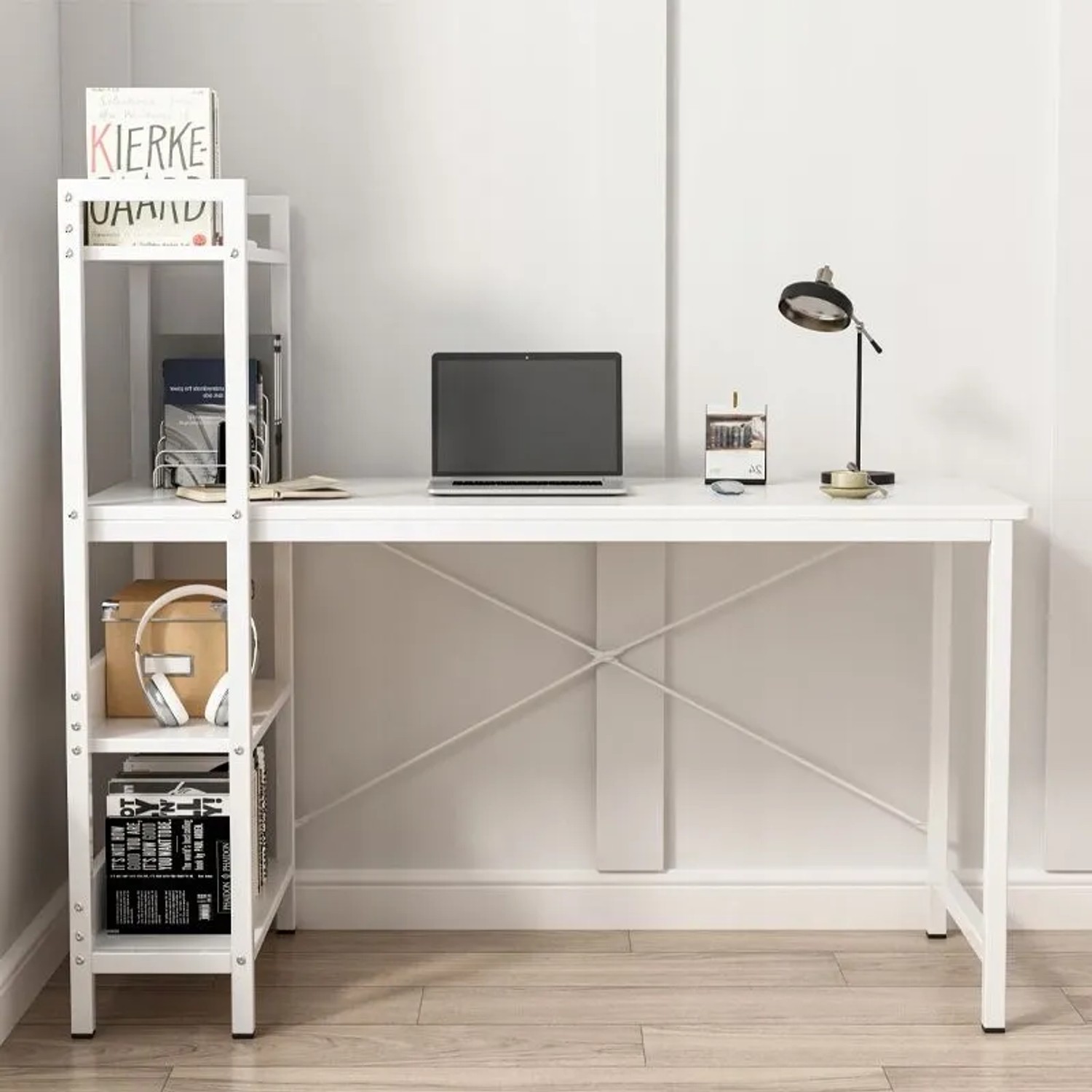 Weißer Rebiko Computertisch im Loft-Stil mit Regal für Büro oder Gaming.