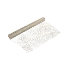 Aufgerollter, verzinkter 6-Eck-Drahtzaun mit 25 mm Maschenweite.