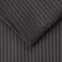 Nahaufnahme des grauen Cord-Samt Stoffes für den Vente-unique Schlafsessel Vizir. Gerippte Polyester-Textur.