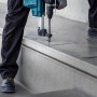 Bosch Expert Hammerbohrer SDS Plus-7X in Aktion beim Bohren in Beton.