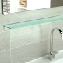 Anwendungsbeispiel: Transparente Glasablage mit Spiegel und Armatur, befestigt mit Montageband.