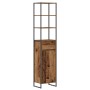 Schlanker Bad-Hochschrank in Altholz-Optik mit dunklem Metallrahmen, offenen Regalen, Schublade und Tür.