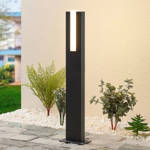Moderne Lucande LED Außenleuchte Virgalia in Schwarz, Aluminium, 65cm hoch für Garten und Terrasse.
