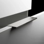 SOTECH Griffleiste Searl aus Aluminium in gebürsteter Edelstahloptik, als Profilgriff an einer hellgrauen Möbelfront.