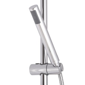 Glänzende, verchromte Stabhandbrause in verstellbarem Halter am PaulGurkes Duschsystem.