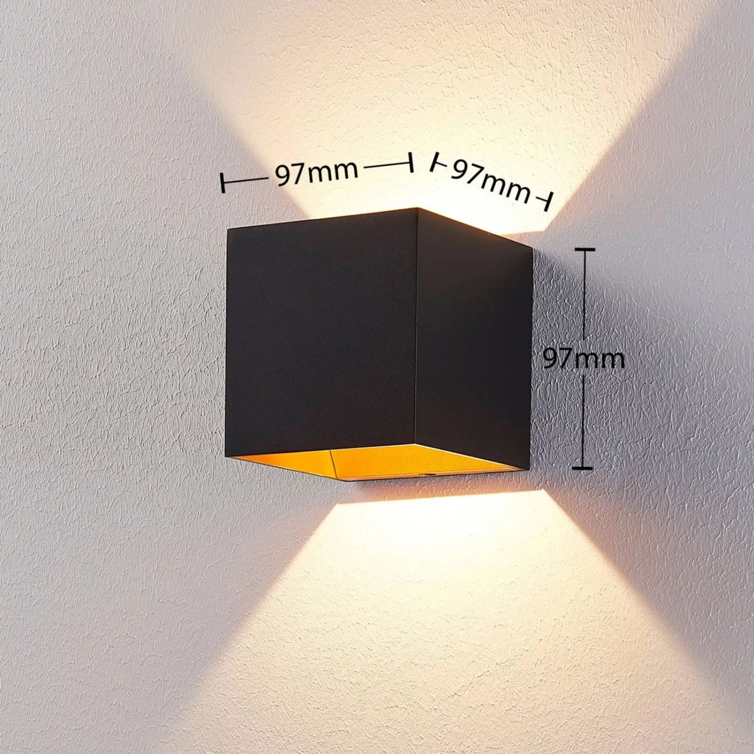 Moderne, schwarze Arcchio LED Wandleuchte Zuzana aus Aluminium für Innen, warmweißes Licht.