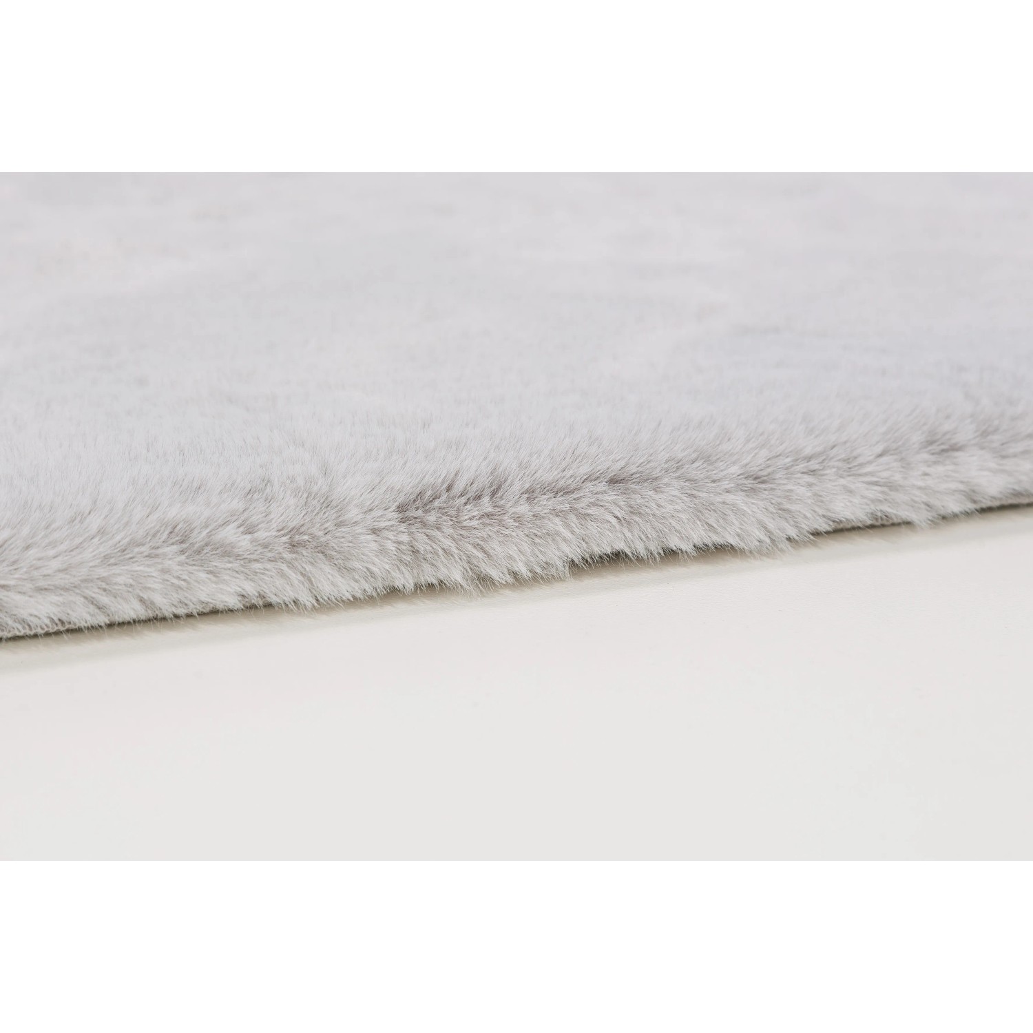 Detailaufnahme: Silberner Schöner Wohnen Badteppich Bali, 67x110 cm, mit flauschiger Oberfläche.