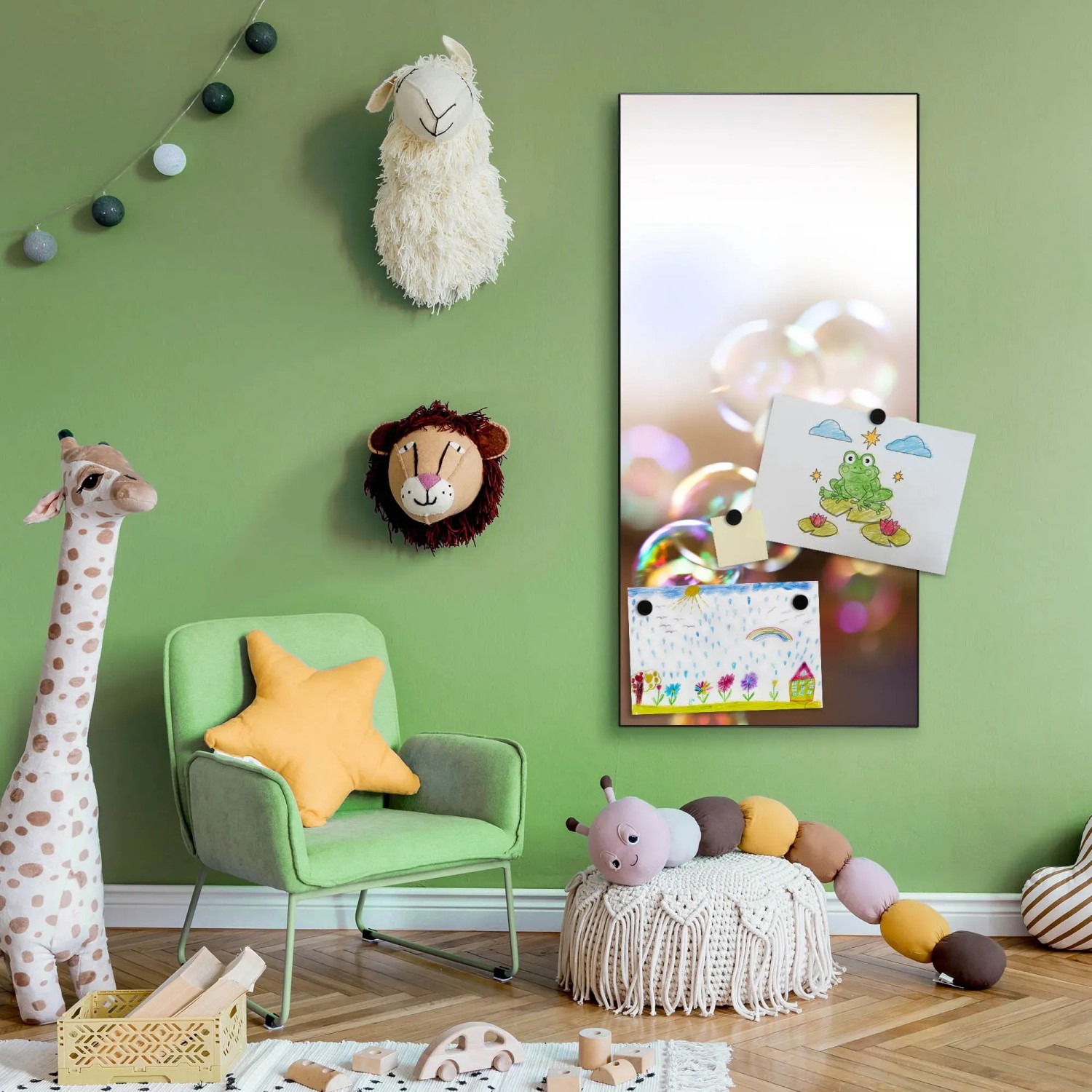Banjado Magnettafel 37x78cm mit Seifenblasen-Motiv im Kinderzimmer.