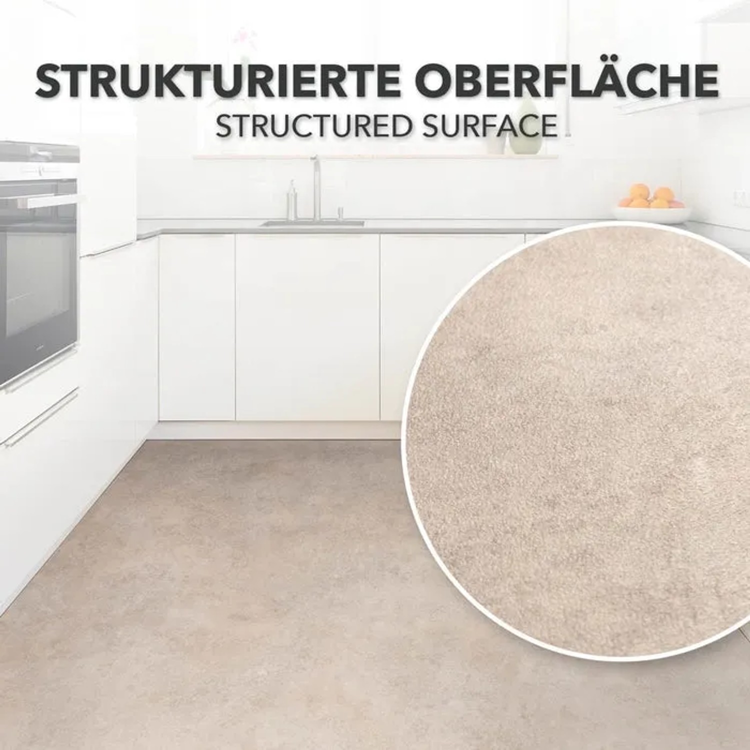 Beiger Karat CV Bodenbelag Atlantic Midas in Steinoptik im Küchenbereich, Detailaufnahme der strukturierten Oberfläche.