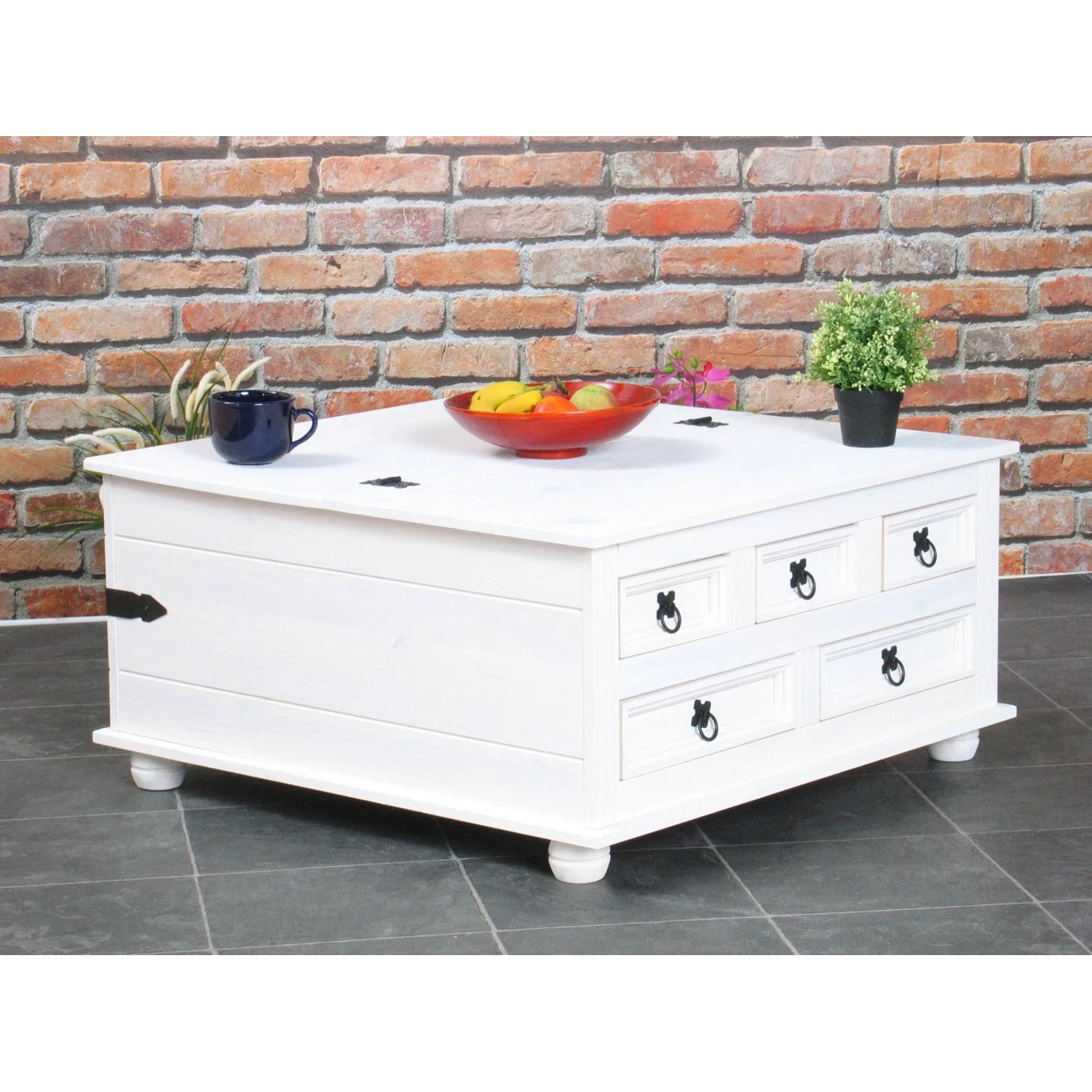 Weißer Couchtisch New Mexico mit 5 Schubladen aus Kiefer massiv, gewachst.