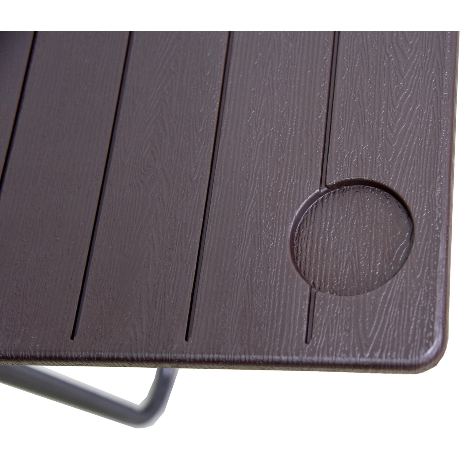 Detailansicht: Garden Pleasure Hängeklapptisch Tabora mit Holzoptik und Getränkehalter.