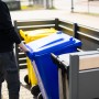 Westmann Mülltonnenbox Planum für 2 Tonnen (je 240 l) in Holzoptik. Mülltonnenverkleidung aus Metall.