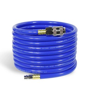 Blauer 5m PVC Druckluftschlauch, 20 Bar, aufgerollt, mit 1/4 Zoll Schnellkupplung für Kompressor Werkstatt.