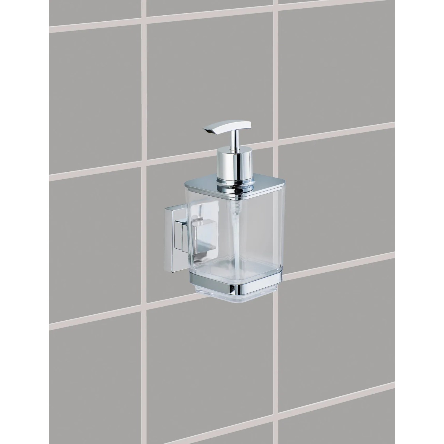 Wenko Vacuum-Loc® Seifenspender Quadro aus Edelstahl und transparentem Kunststoff.