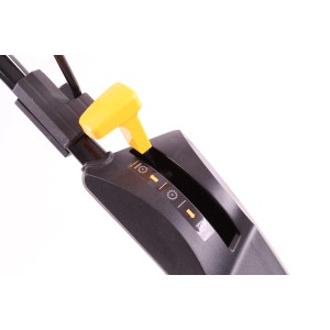 Detailaufnahme: Bedienelemente des Texas Benzin-Vertikutierer Pro Cut 400TG.