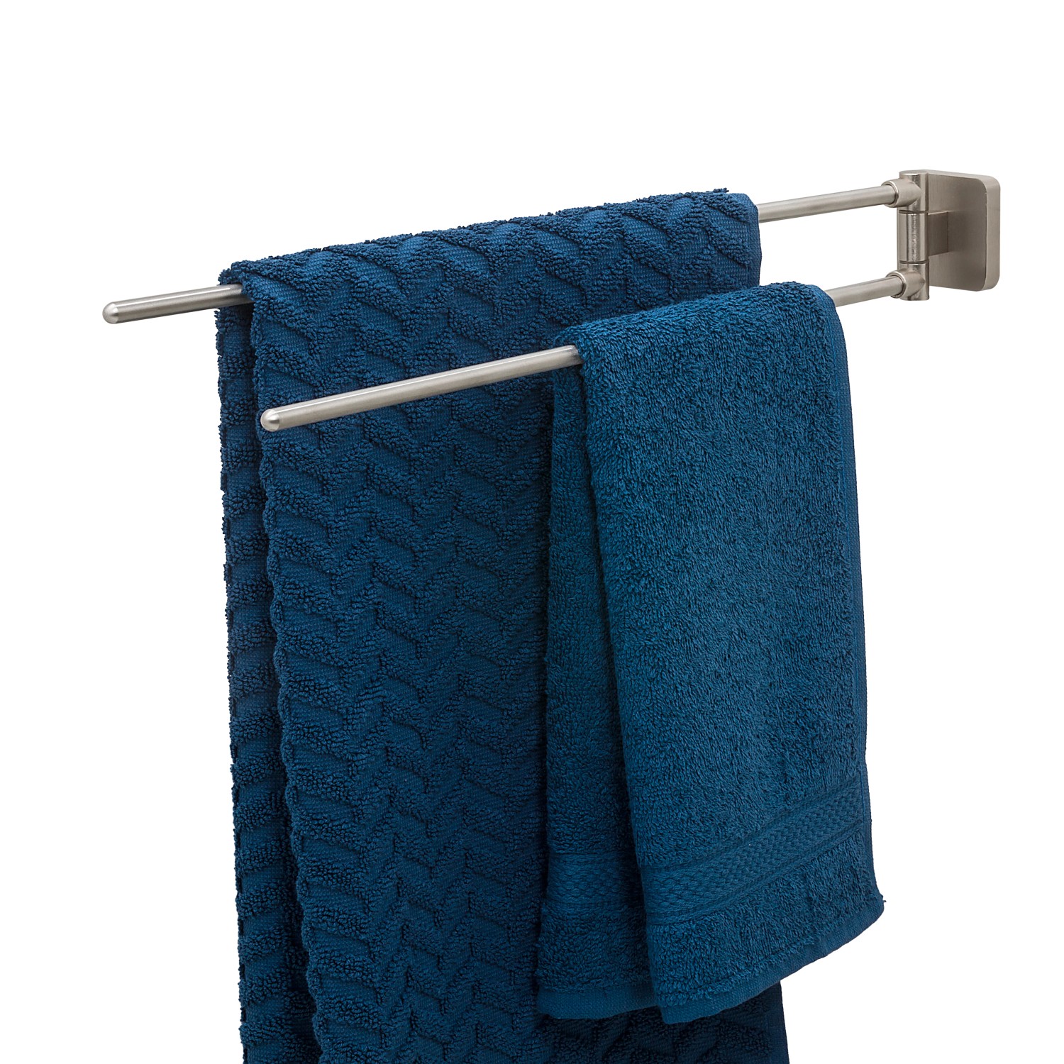 Tiger Handtuchhalter Onu, 2-armig, Edelstahl gebürstet mit blauen Handtüchern.