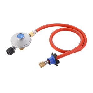 CADAC Gasdruckregler 50 mbar mit Schlauch für Camping-Grills und Gaskartuschen.
