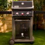 Weber Gasgrill Spirit E-220S Classic mit 2 Brennern und Sear Zone. Kompakter Grillwagen für Terrasse und Balkon.