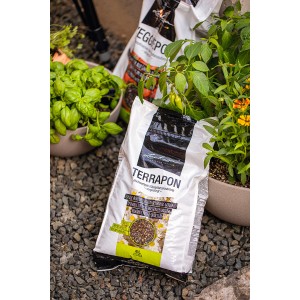Sack Lechuza Terrapon Kübelpflanzenerde 6L, torffrei für Kübel- und Balkonpflanzen.