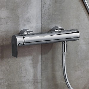 Villeroy & Boch Liberty Duscharmatur in Chrom für Aufputzmontage, runde Form.