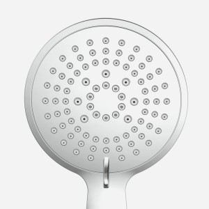 Runder Chrom-Duschkopf der Euroshowers Handbrause mit verschiedenen Düsen für 3 Strahlarten. Modernes Duschzubehör.