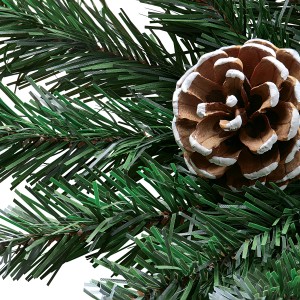 Detailaufnahme: Beschneite Kiefernzapfen am künstlichen Tannenbaum Blavand, 120 cm.