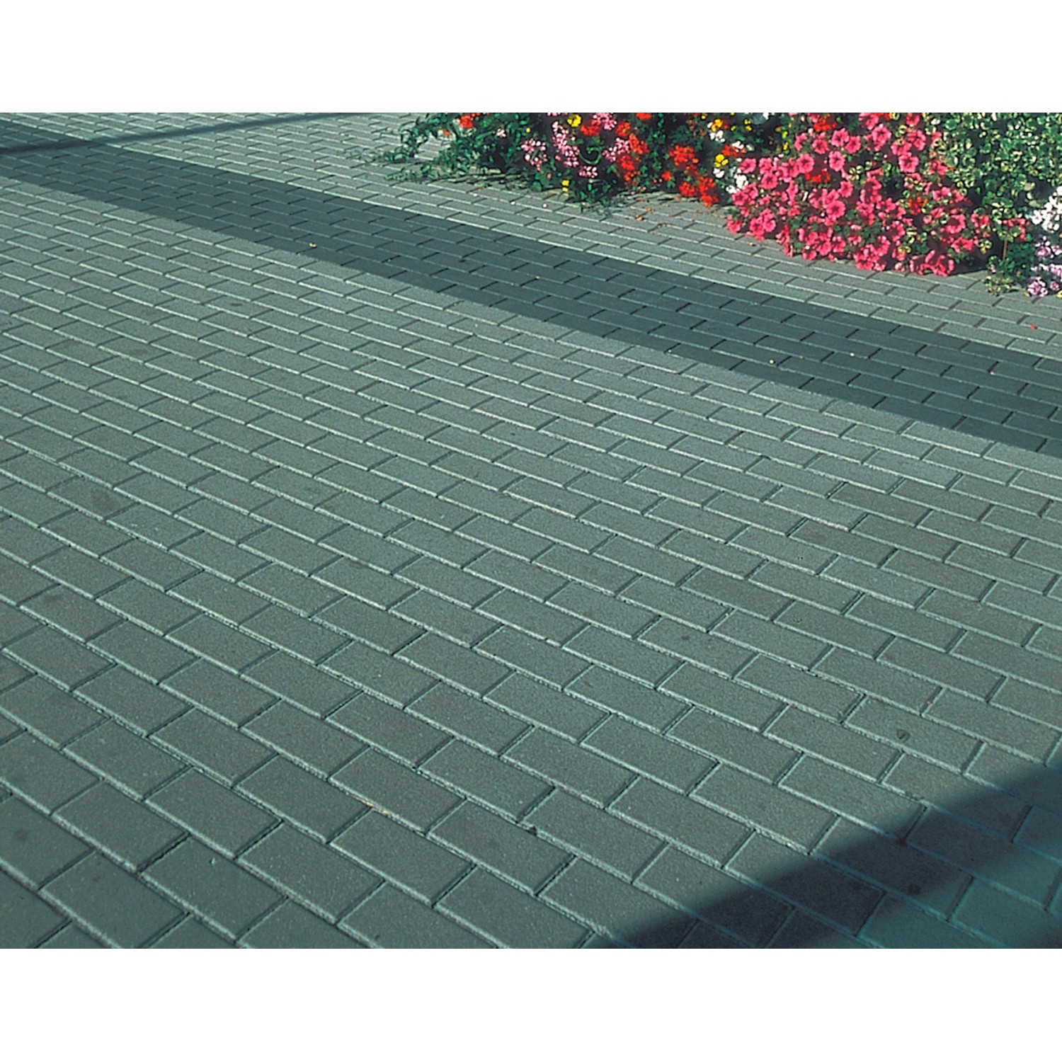 RechteckPflaster Beton Grau 20 cm x 10 cm x 6 cm kaufen bei OBI
