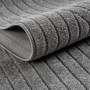 Detailansicht des silbernen Ayyildiz Kurzflorteppich Nova mit 3D-Relief und skandinavischem Design.