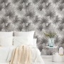PROFHOME Fototapete mit Dschungel-Motiv in Grau, Creme-Weiß und Beige im Schlafzimmer.
