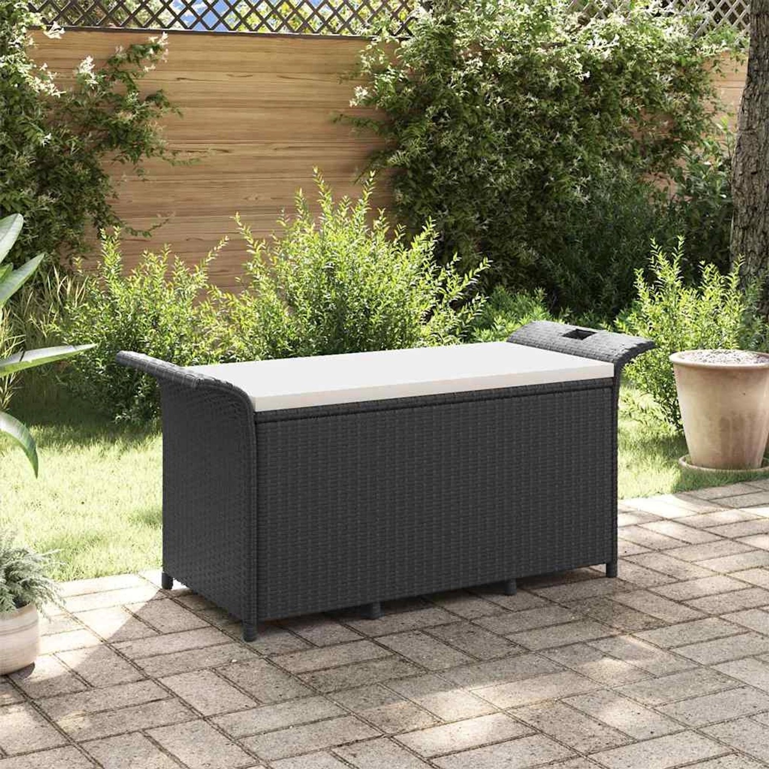 Schwarze vidaXL Gartenbank aus Poly Rattan mit cremefarbenem Kissen, ideal für Garten und Terrasse.