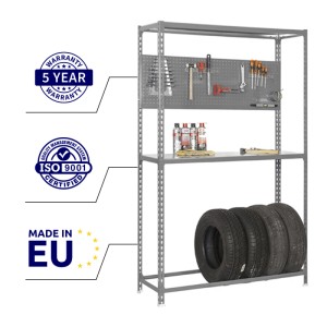 Graues PROREGAL Reifenregal Metal Shark mit Arbeitsfläche, Werkzeugwand und 6 Reifen.