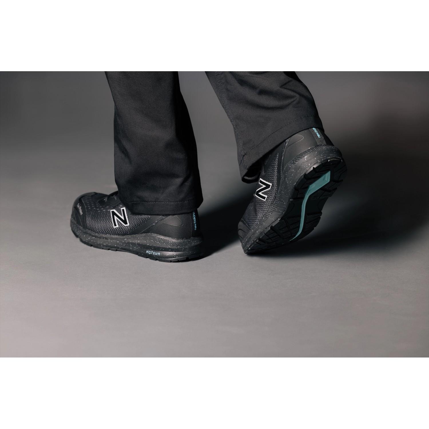 New Balance Logic Womens S1 PL Sicherheitsschuhe in Schwarz-Blau, Gr. 36, für Damen.