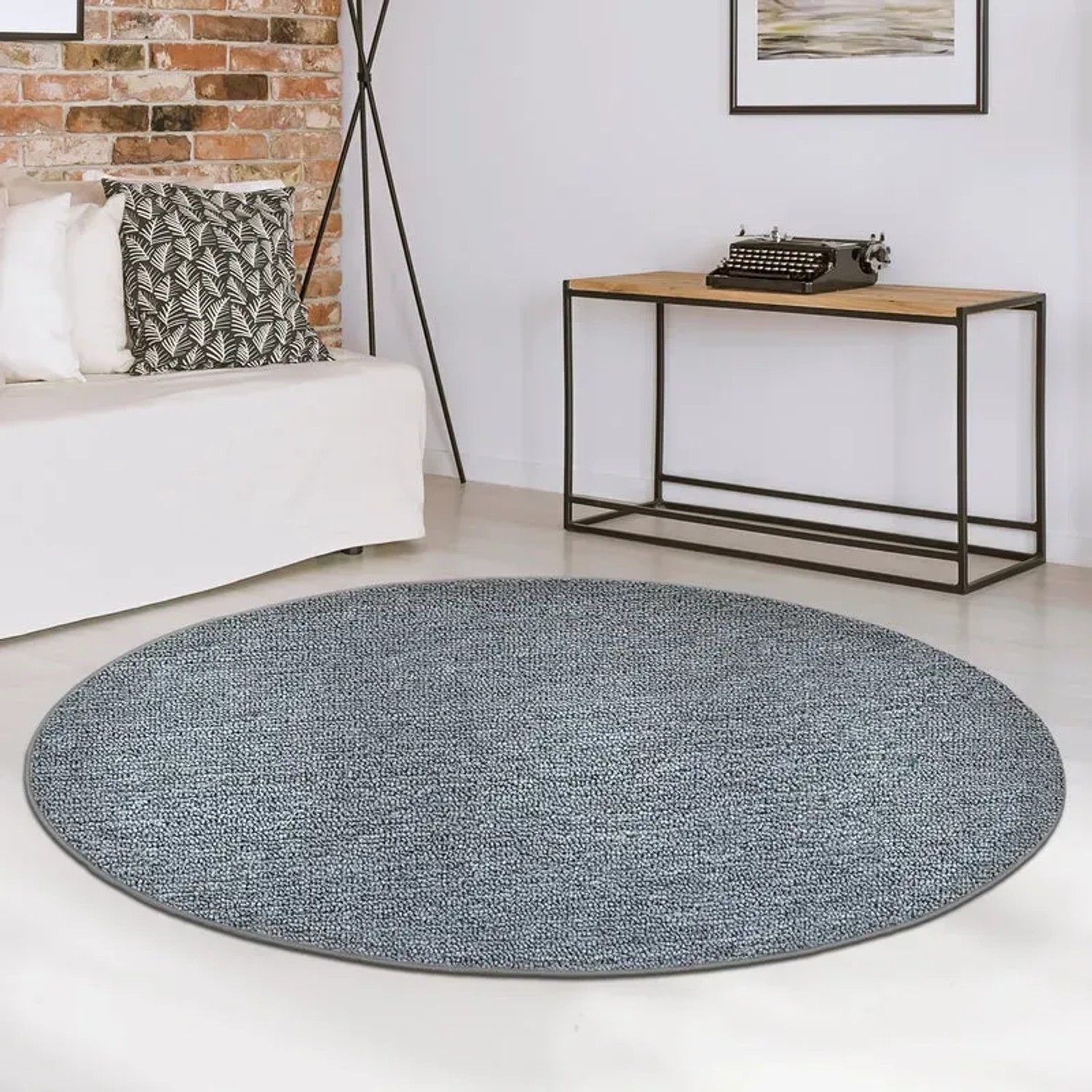 Runder, hellgrauer Teppich KARAT London mit Schlingenflor, Ø 200 cm. Moderner Teppich für Wohnräume.