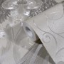 Glööckler Vliestapete Imperial Engelsflügel mit Krone in Pearl, Detailansicht.