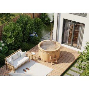 Finntherm Holz-Badefass Bergen mit Ofen im Garten, Leiter und Sitzbank. Hot Tub aus Fichte.