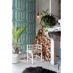 ESTAhome Vliestapete mit verwitterten Fensterläden in Grautürkis für Vintage-Look.