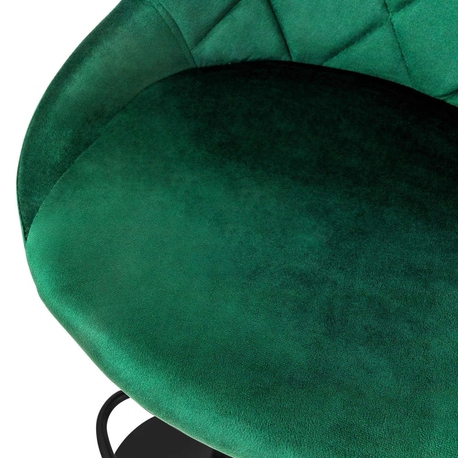 Detailaufnahme: Grüner ML-Design Barhocker aus Samt mit Rückenlehne und Fußstütze.
