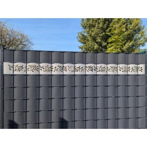 Schwarzer Sichtschutz Zaunzu mit Floral Dekor, 2,55m. Zubehör für Zaunbau.